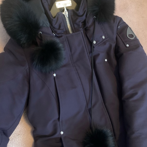 Women’s moose Knuckle Sterling Parka - Picture 4 of 4